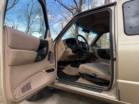 Used 2000 Ford Ranger XL image 10
