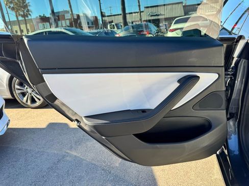 Used 2021 Tesla Model 3 Long Range image 30