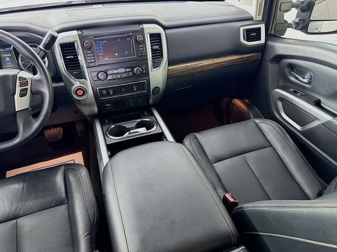 Used 2017 Nissan Titan SL w/ Chrome Package RWD image 28