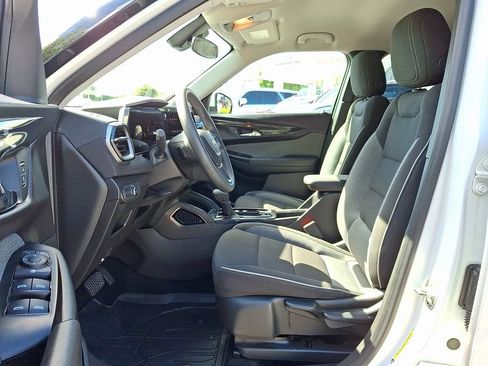 Used 2024 Chevrolet TrailBlazer LT w/ Driver Confidence Package AWD/4WD image 13