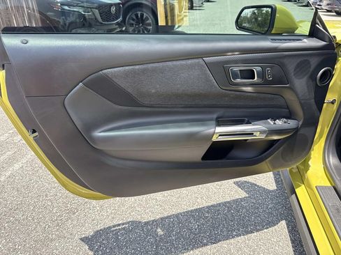 Used 2025 Ford Mustang Coupe RWD image 12