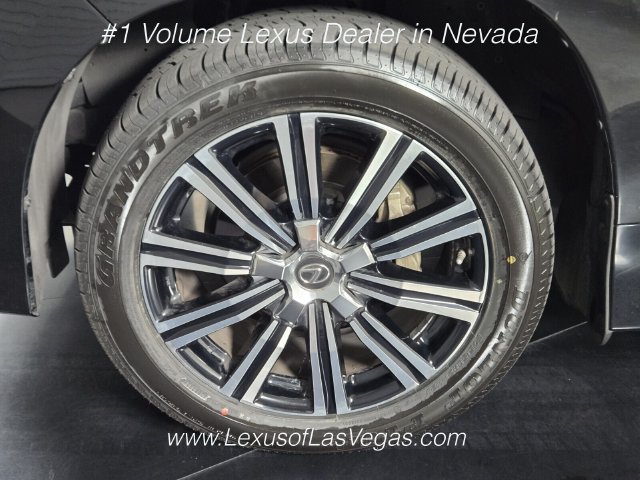 Used 2018 Lexus LX 570 4WD w/ Luxury Package image 12