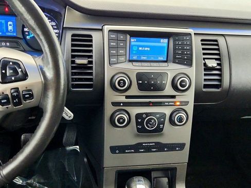 Used 2016 Ford Flex SE image 17