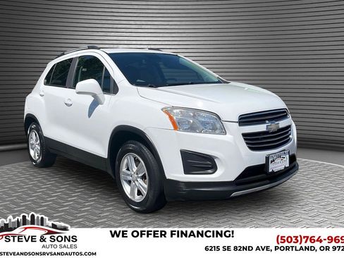 Used 2016 Chevrolet Trax LT w/ LT Convenience Package FWD image 1