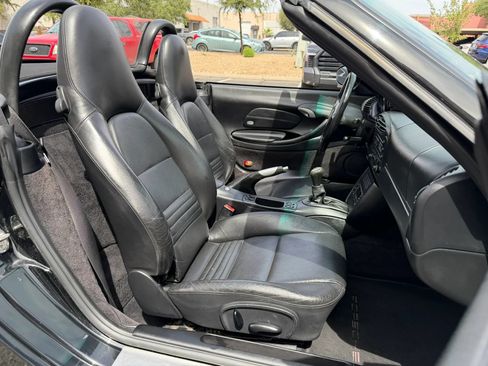 Used 2001 Porsche Boxster RWD image 15