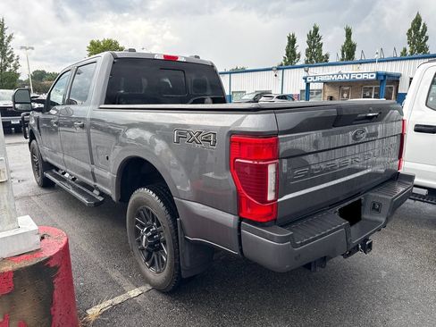 Used 2022 Ford F250 Lariat w/ Black Appearance Package AWD/4WD image 4