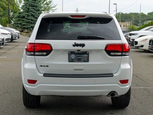 Used 2022 Jeep Grand Cherokee Laredo X image 7