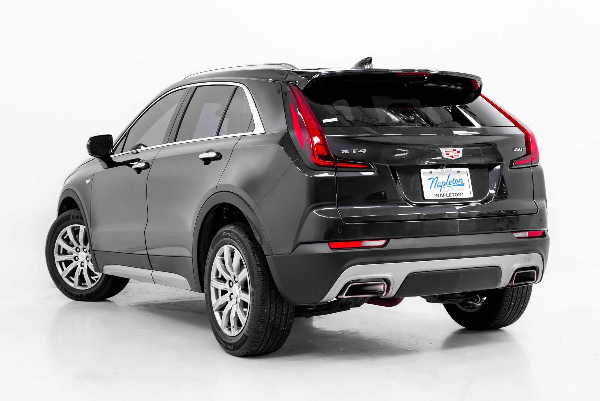 Used 2023 Cadillac XT4 Premium Luxury FWD image 30