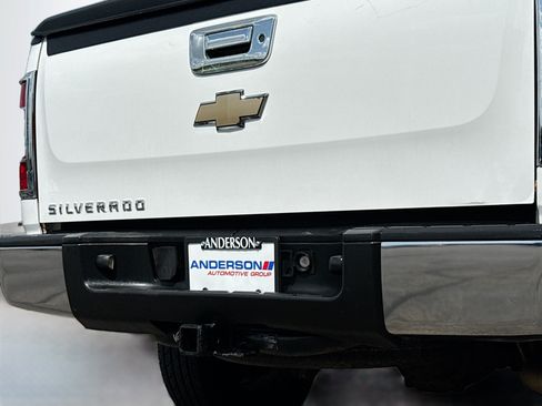 Used 2010 Chevrolet Silverado 1500 W/T RWD image 13