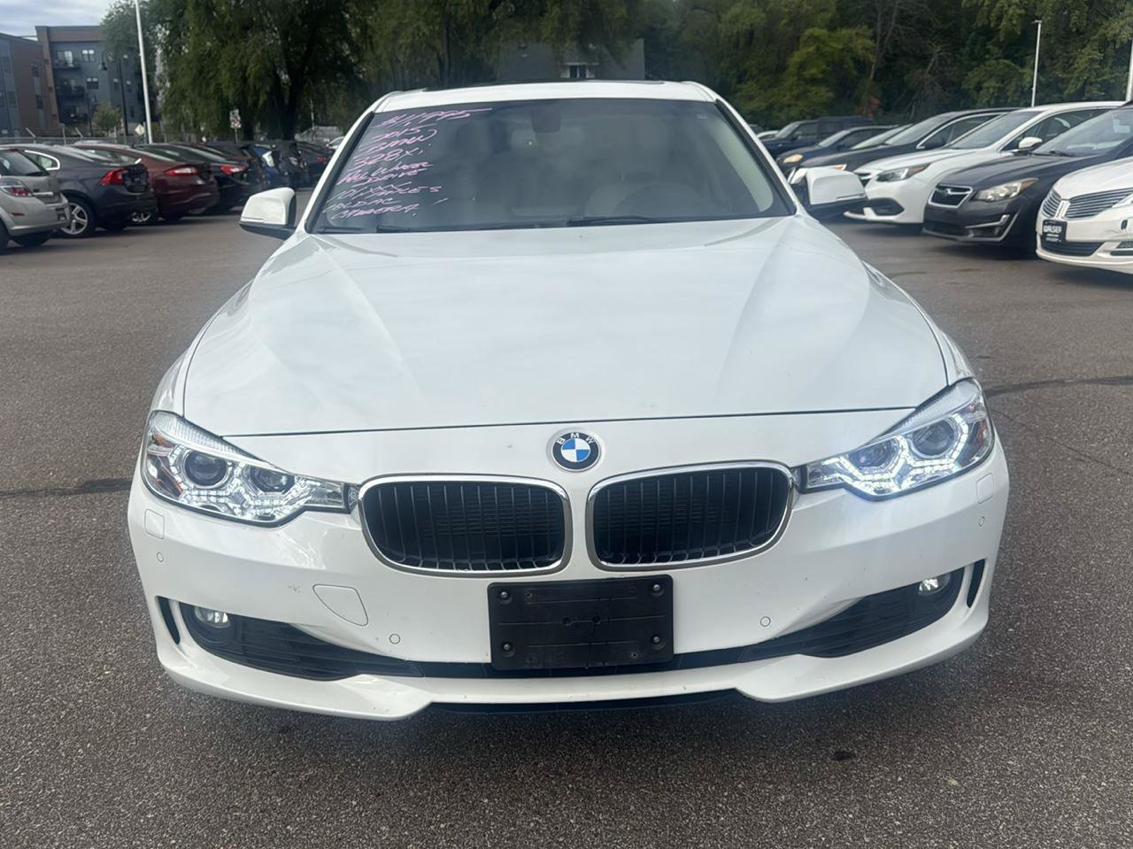 Used 2015 BMW 328i xDrive Sedan AWD/4WD image 2