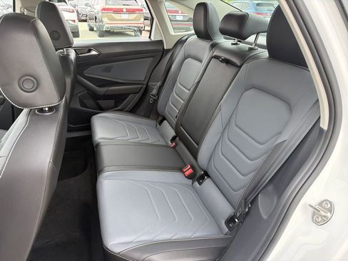 Certified 2025 Volkswagen Jetta SEL FWD image 24
