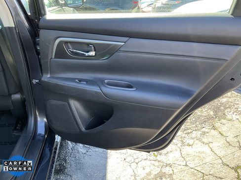 Used 2013 Nissan Altima 2.5 SL w/ Technology Pkg image 58