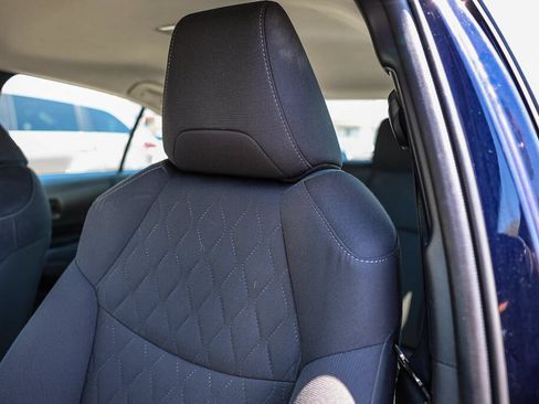 Certified 2022 Toyota Corolla LE FWD image 14