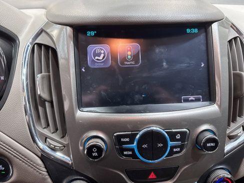 Used 2016 Chevrolet Cruze Premier image 28