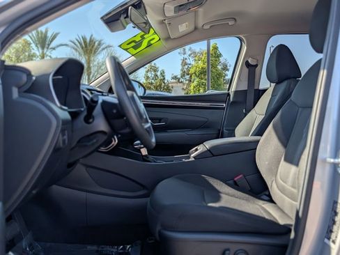 Certified 2023 Hyundai Tucson SEL FWD image 9