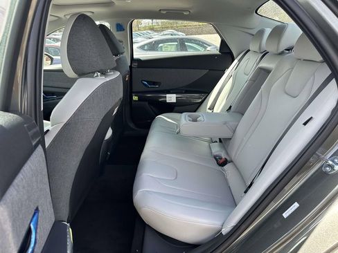 New 2026 Hyundai Elantra Limited w/ Cargo Package FWD image 12
