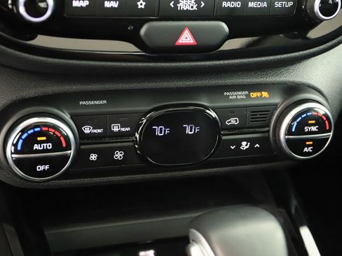 Used 2023 Kia Soul GT-Line FWD image 28