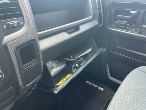 Used 2013 RAM 1500 Express AWD/4WD image 29