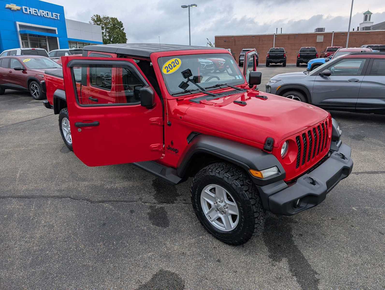 Used 2020 Jeep Gladiator Sport w/ Quick Order Package 24S AWD/4WD image 16