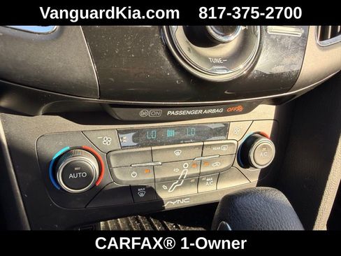 Used 2017 Ford Focus SEL image 22