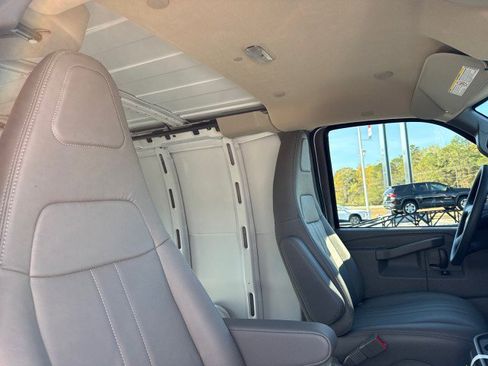 New 2025 Chevrolet Express 2500 image 11