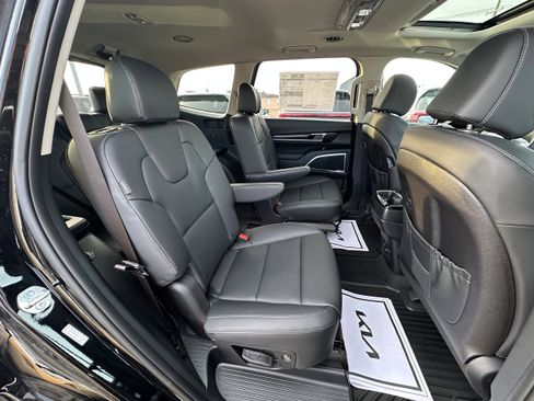New 2025 Kia Telluride S image 16