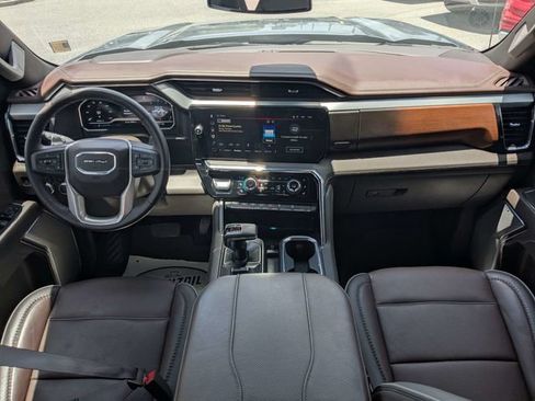 Used 2025 GMC Sierra 1500 Denali AWD/4WD image 14