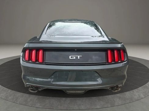 Used 2016 Ford Mustang GT RWD image 4