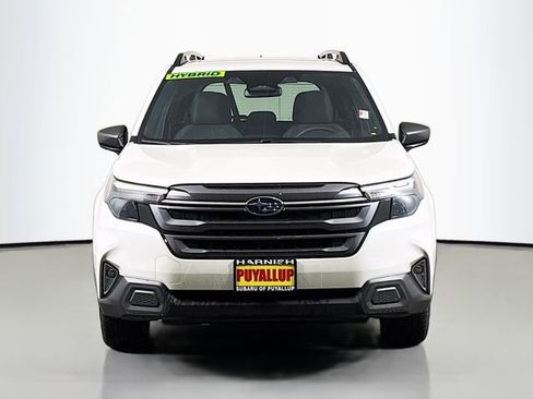 New 2025 Subaru Forester Premium image 2