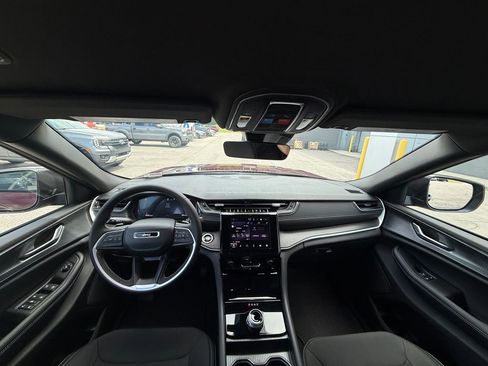 New 2026 Jeep Grand Cherokee L Laredo RWD image 13