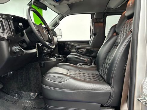 Used 2024 Chevrolet Express 2500 w/ Driver Convenience Package image 20