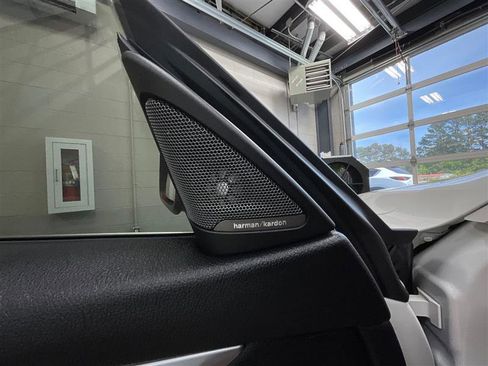 Used 2019 BMW 430i xDrive Coupe w/ Convenience Package image 19