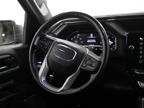 Used 2024 GMC Sierra 1500 Denali w/ Technology Package AWD/4WD image 14