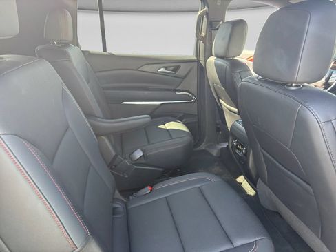 Used 2025 Chevrolet Traverse Z71 AWD/4WD image 29