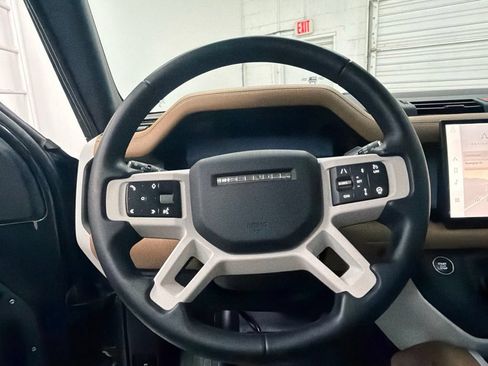 Used 2025 Land Rover Defender 110 S AWD/4WD image 15