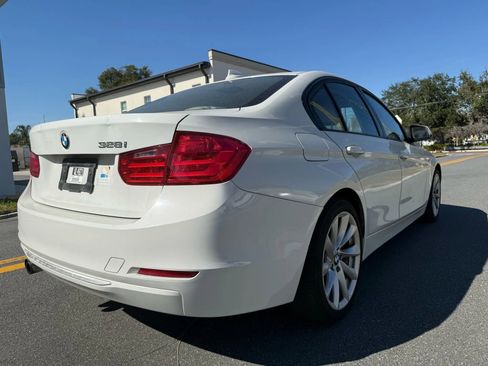 Used 2012 BMW 328i Sedan w/ Premium Pkg RWD image 8