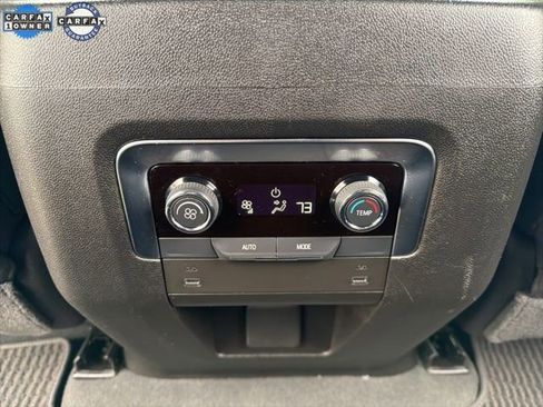 Used 2025 Chevrolet Suburban Z71 image 23