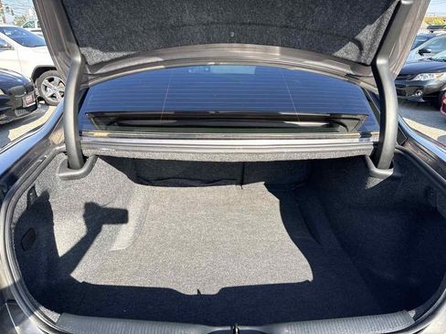 Used 2015 Dodge Charger SE w/ Sport Appearance Group image 15