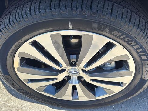 Used 2020 Subaru Ascent Limited w/ Technology Package AWD/4WD image 12