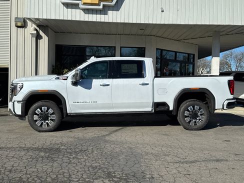 New 2026 GMC Sierra 2500 Denali w/ Denali Reserve Package image 6