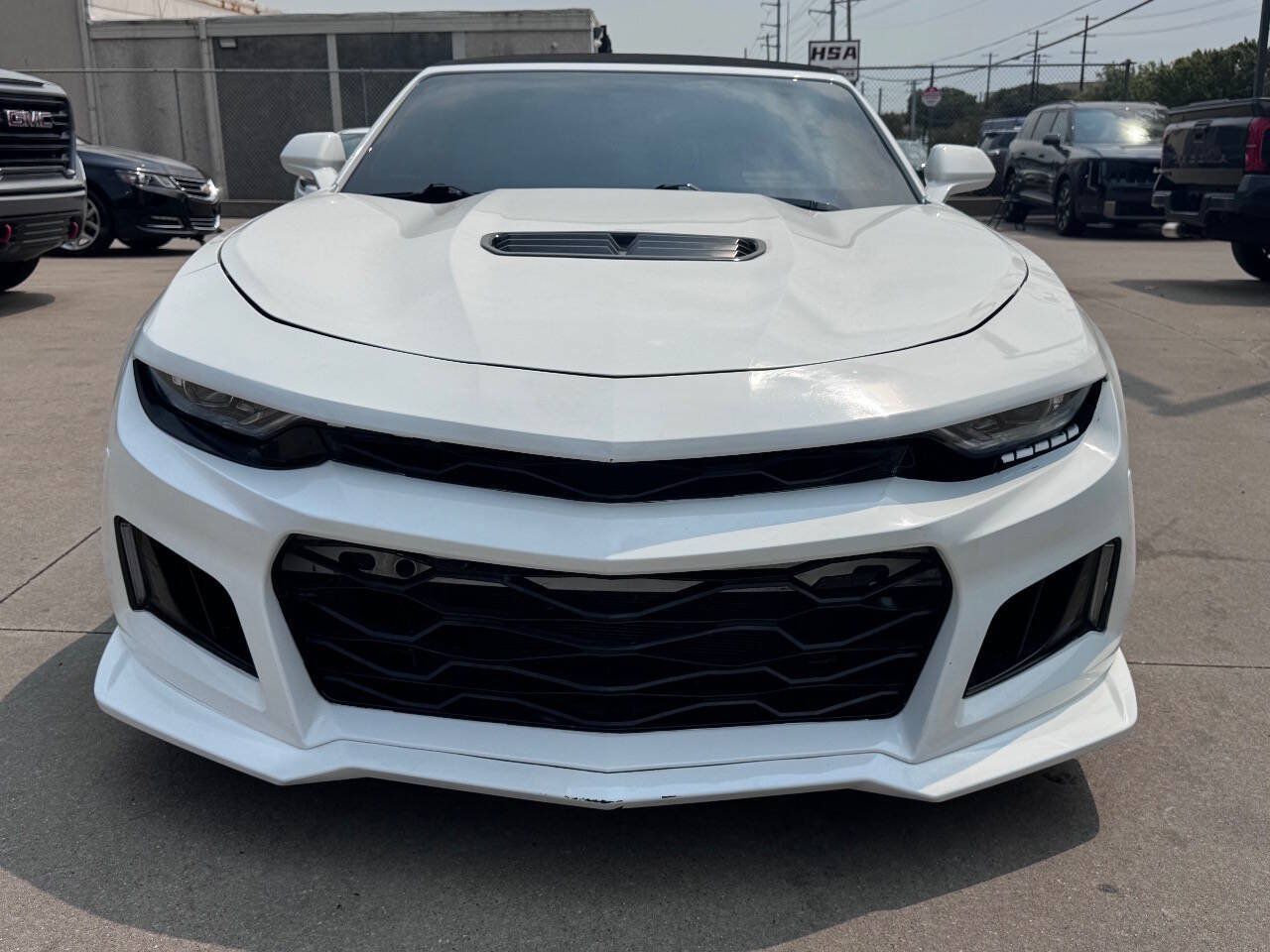 Used 2020 Chevrolet Camaro SS RWD image 2
