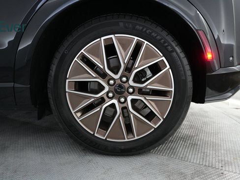 Used 2024 Ford Mustang Mach-E Premium RWD image 9