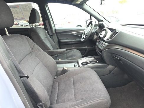 Used 2022 Honda Pilot Sport image 7