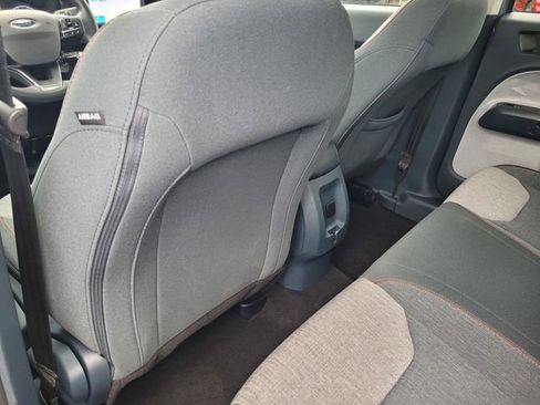 Certified 2024 Ford Maverick XLT image 12