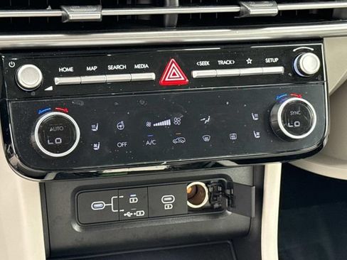 Used 2025 Hyundai Tucson Limited FWD image 22