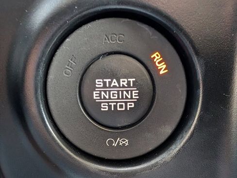 Used 2020 Jeep Wrangler Unlimited Sport image 23