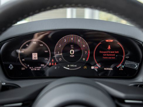 Certified 2025 Porsche Panamera image 29