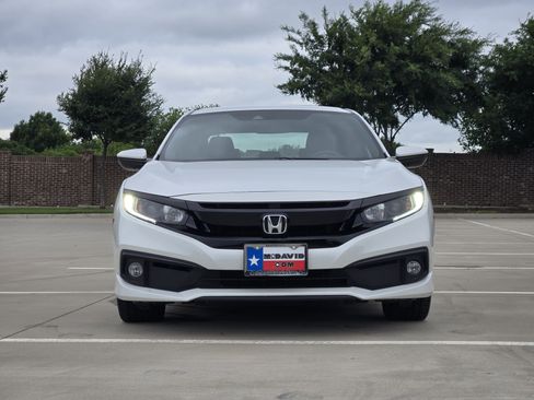 Used 2020 Honda Civic Sport image 2