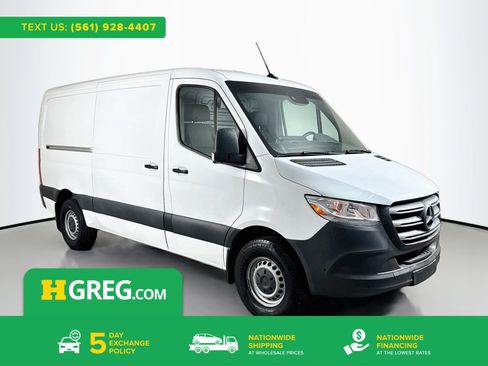 Used 2022 Mercedes-Benz Sprinter 1500 image 1