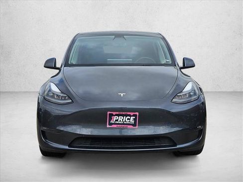 Used 2022 Tesla Model Y Performance AWD/4WD image 2